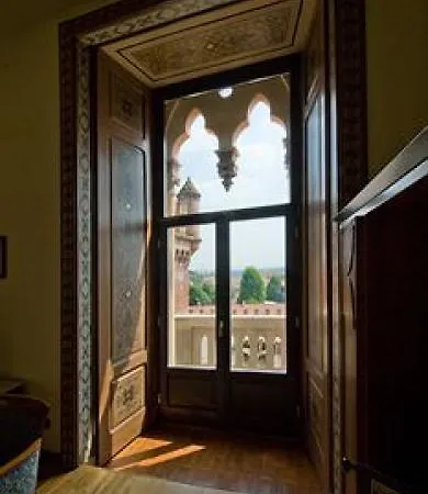 Castello Di 4* Carimate