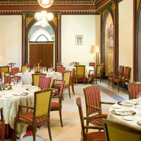 Castello Di Hotel
