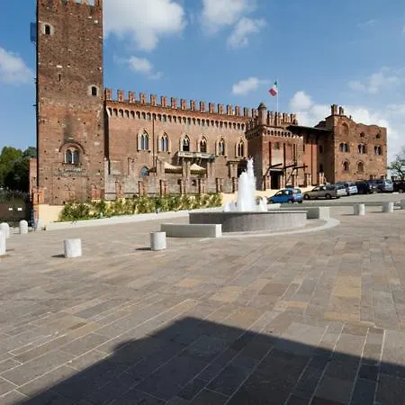 ホテル Castello Di