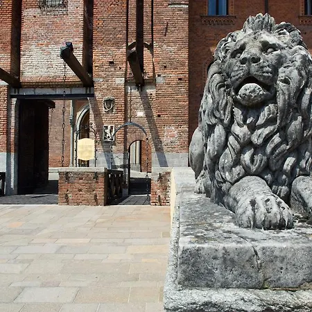ホテル Castello Di Carimate